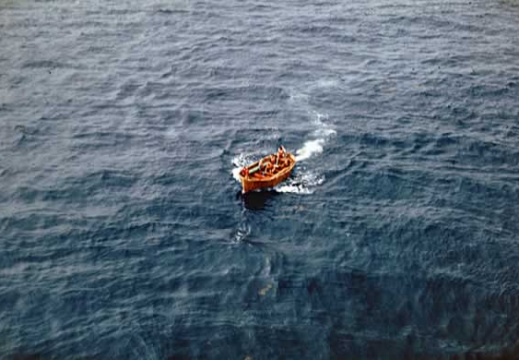 Pelastusveneharjoitus Bermudan vesillä
