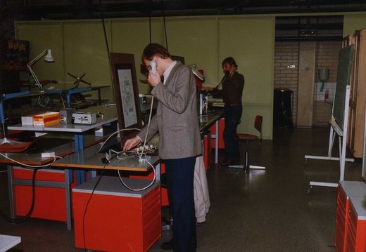 Elektroniikan mittaukset  ja komponentit 1984