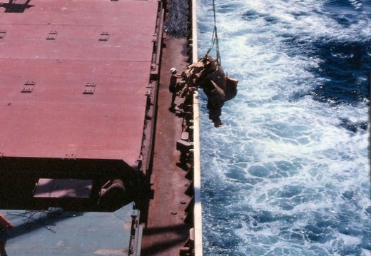 1979 ms Taurus OIIZ jätehuolto Punaisella merellä