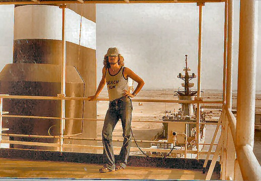 Roff Arnold Dammam SaudiArabia 1979 ms Taurus OIIZ