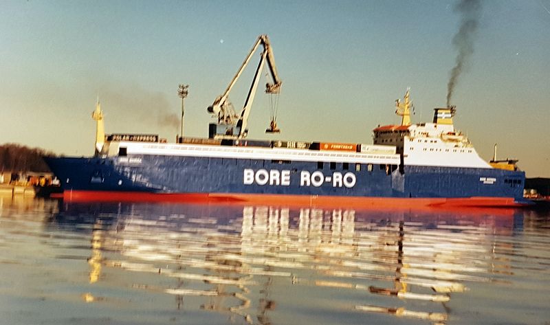 boreGothicaSLothner800.jpg